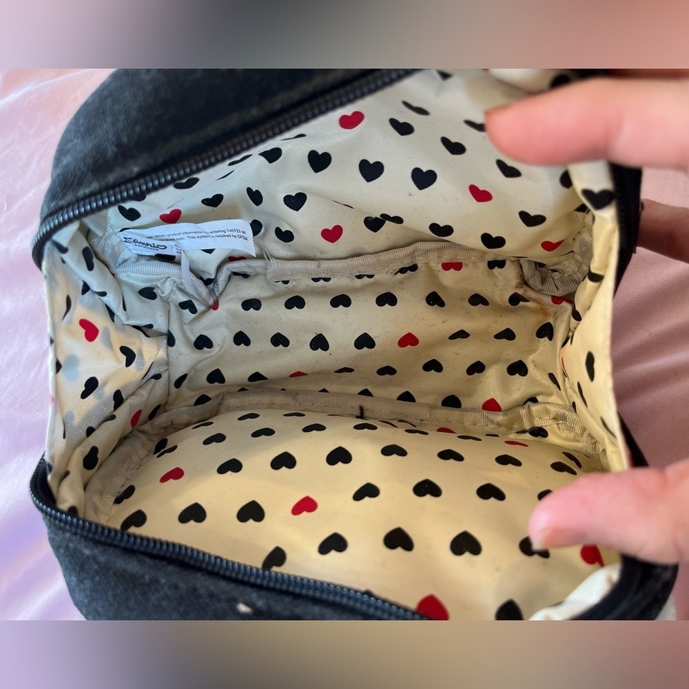 Hello Kitty Pouch - Picture 3 of 8